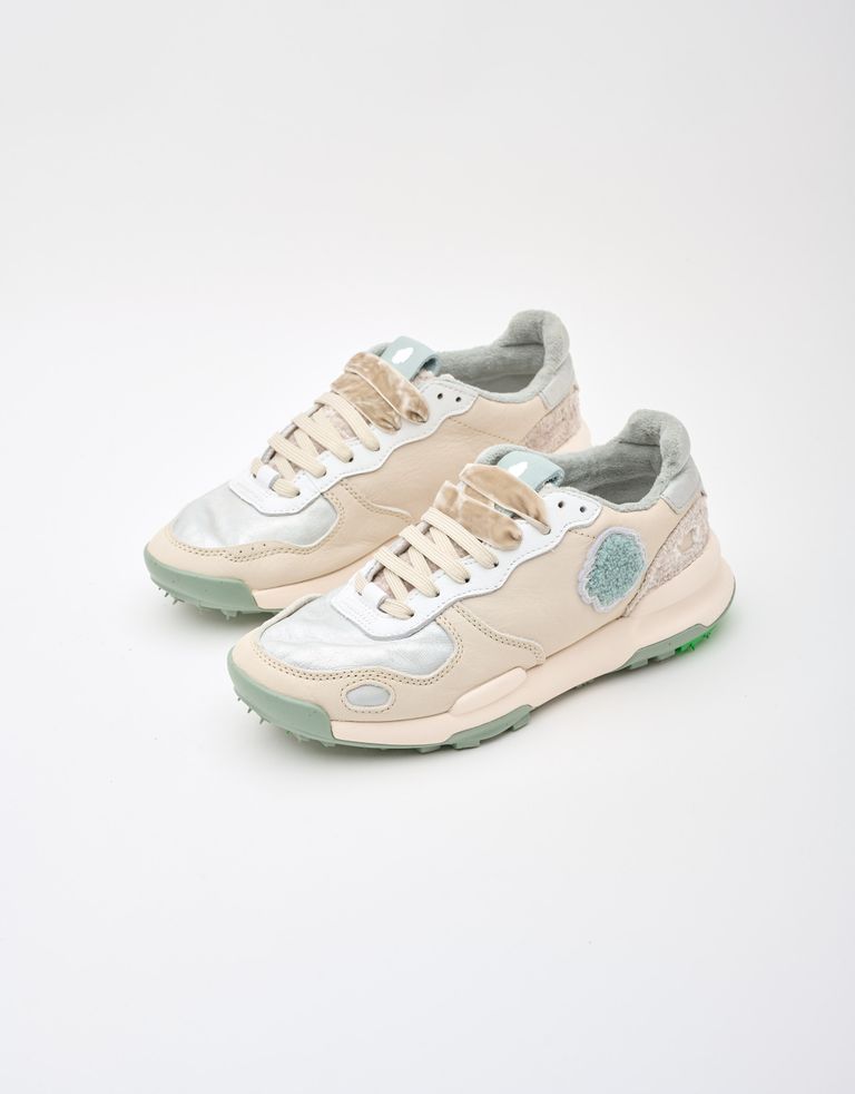 נעלי נשים - Satorisan - סניקרס עור CHACRONA - לבן   כסף4