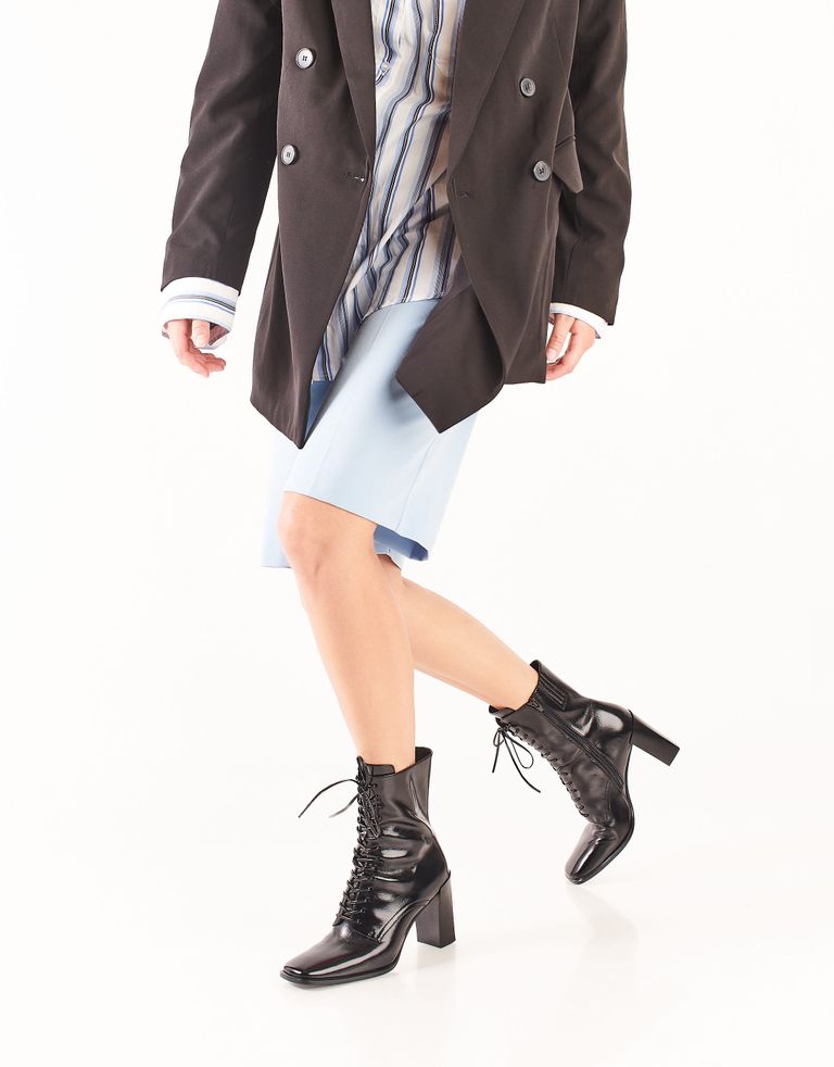 נעלי נשים - Jeffrey Campbell - מגפוני עקב עם שרוכים SCRI - שחור3