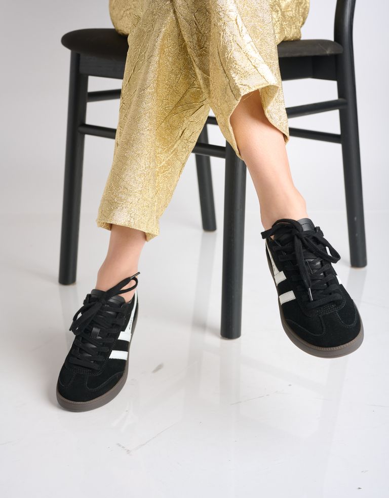 נעלי נשים - Gola - סניקרס עור VIPER - שחור לבן3