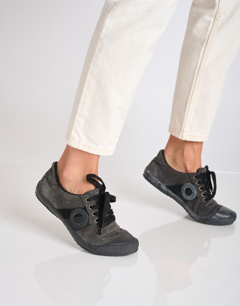 נעלי נשים - Aro - סניקרס זמש RAY - אפור כהה4