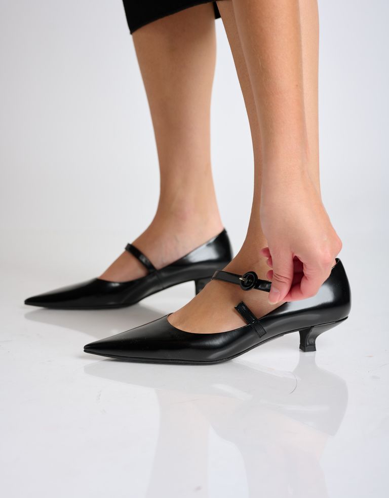 נעלי נשים - Jeffrey Campbell - נעלי סירה MISS MARRY - שחור1