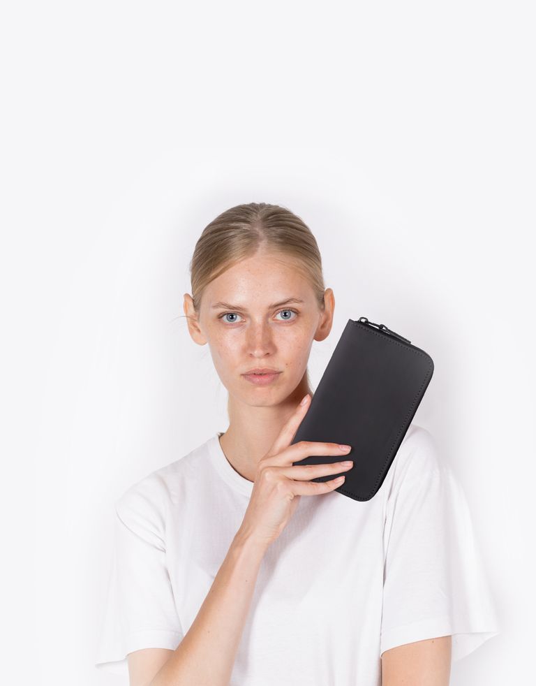 נעלי נשים - Ucon Acrobatics - ארנק NAIRA LOTUS - שחור4