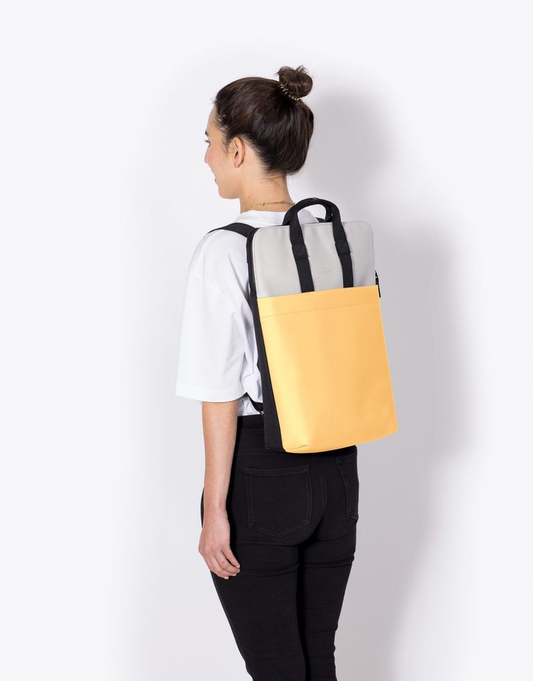 נעלי נשים - Ucon Acrobatics - תיק גב MASAO INFINITY - צהוב   אפור2