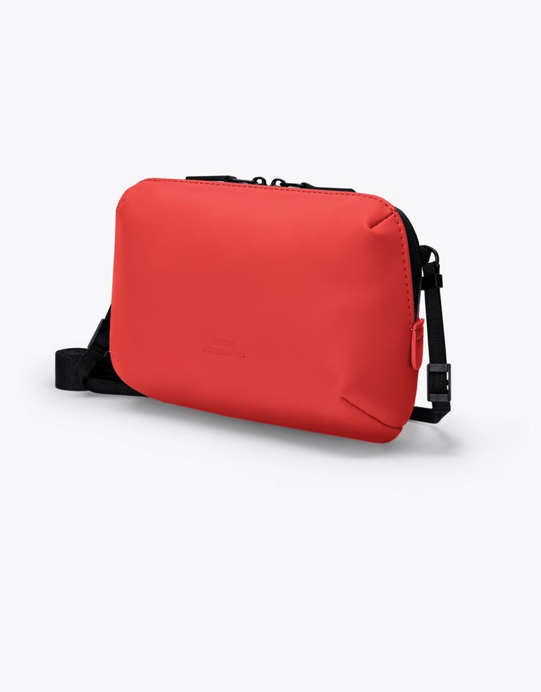 נעלי נשים - Ucon Acrobatics - פאוץ' גדול ANDO - אדום1