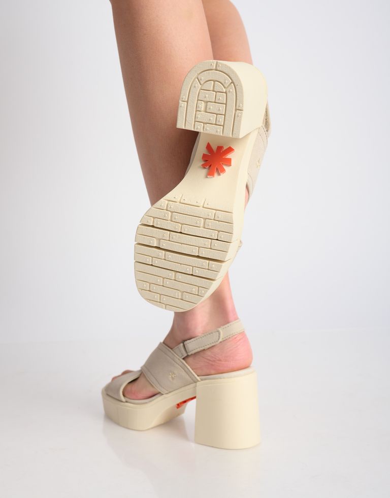 נעלי נשים - Art - סנדלי איקס עקב EVISSA - אופוויט1