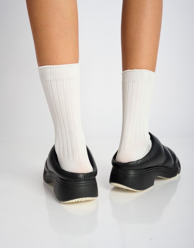 נעלי נשים - 4CCCCEES - כפכפי עור SANHO ROLL - שחור4