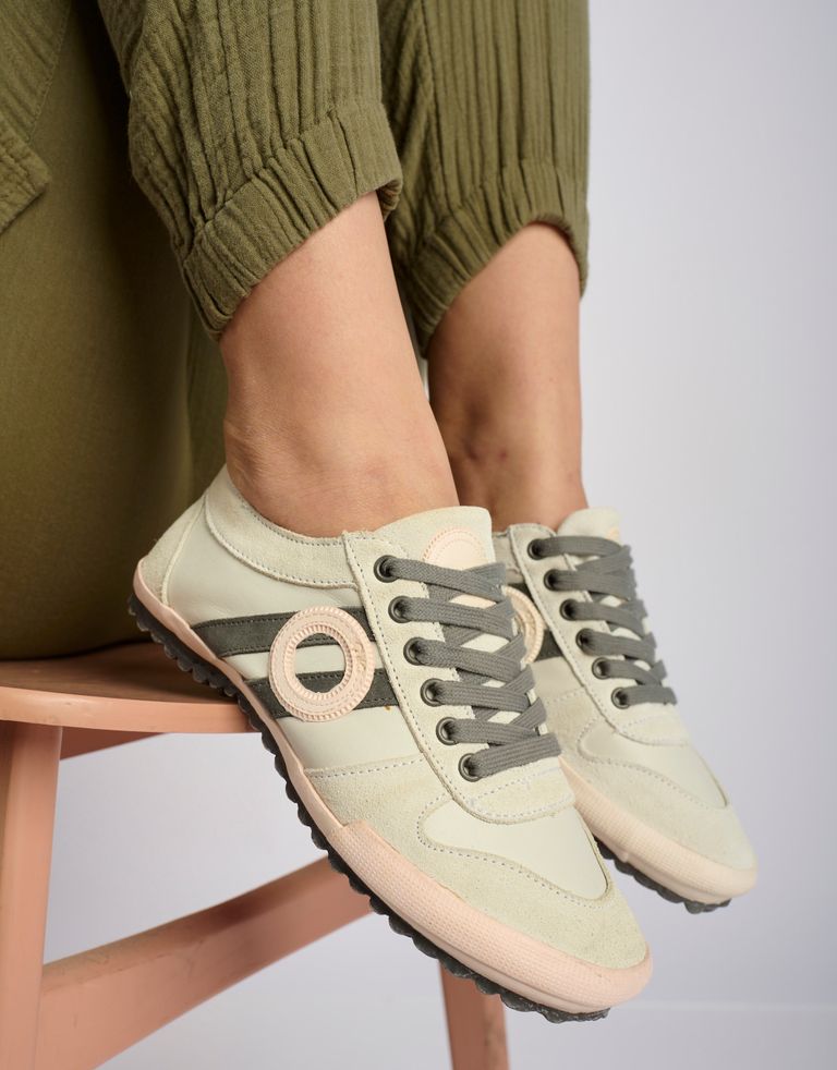 נעלי נשים - Aro - סניקרס נמוכות מעור IDO - לבן   אפור1