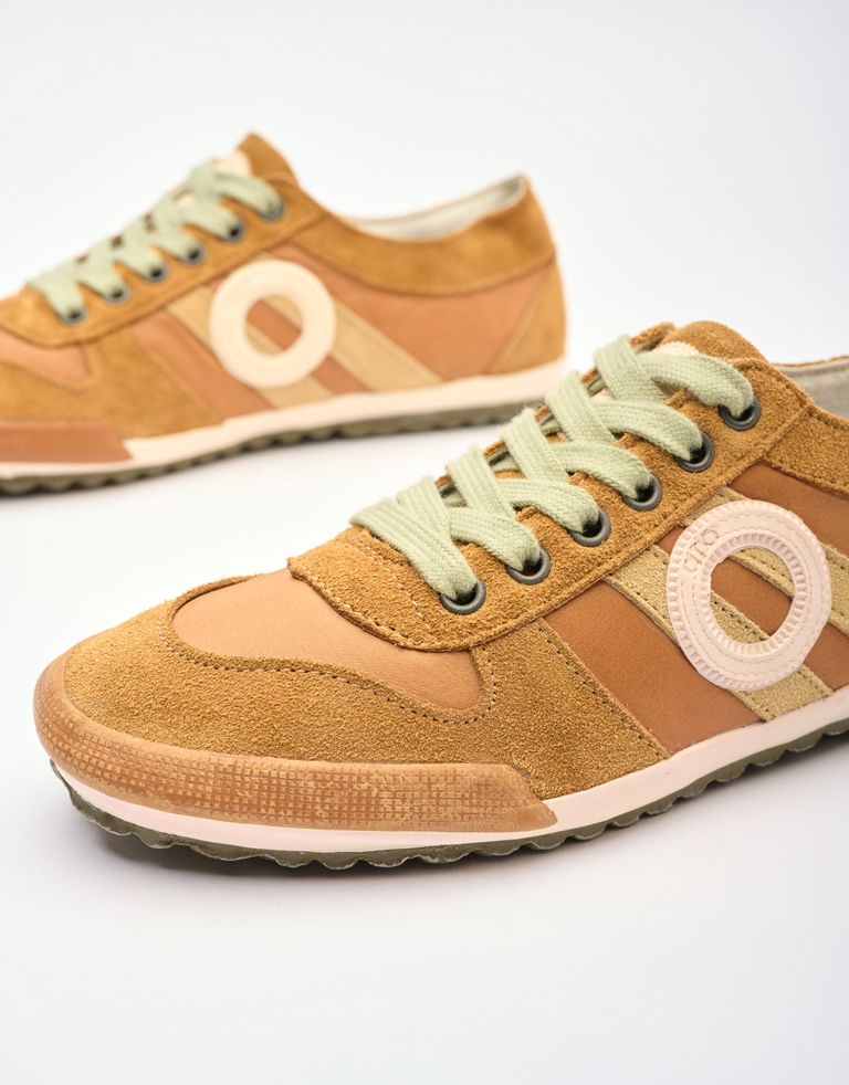 נעלי נשים - Aro - סניקרס נמוכות מעור IDO - קאמל2