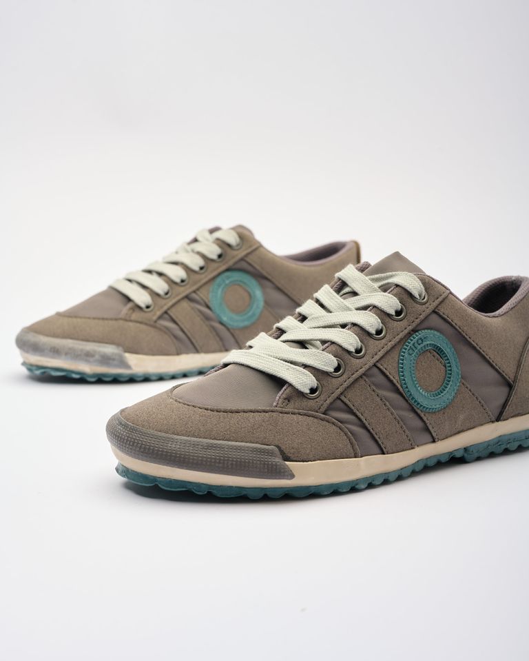 נעלי נשים - Aro - סניקרס IDO B VEGAN - אפור2