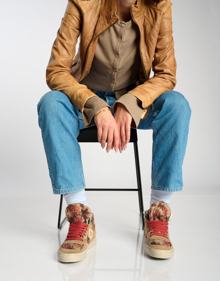 נעלי נשים - Aro - סניקרס פרחוניות EMMA - חום1