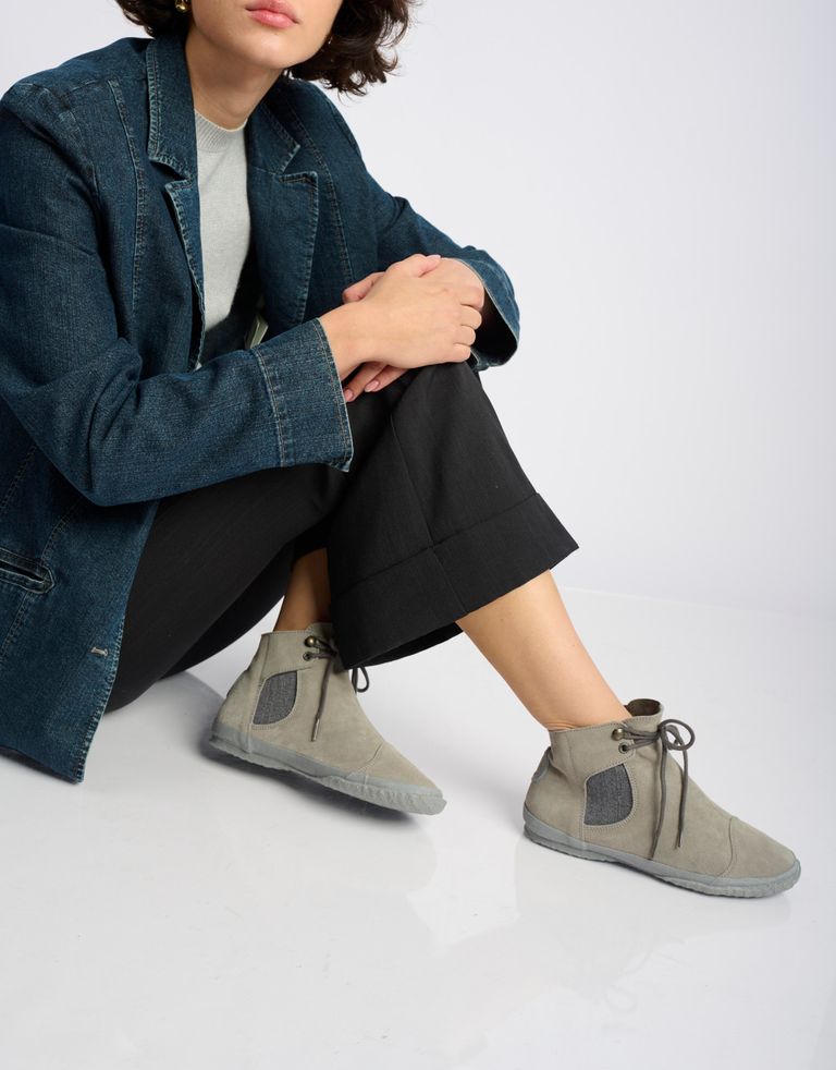 נעלי נשים - Aro - מגפוני זמש WILLY - אפור בהיר1