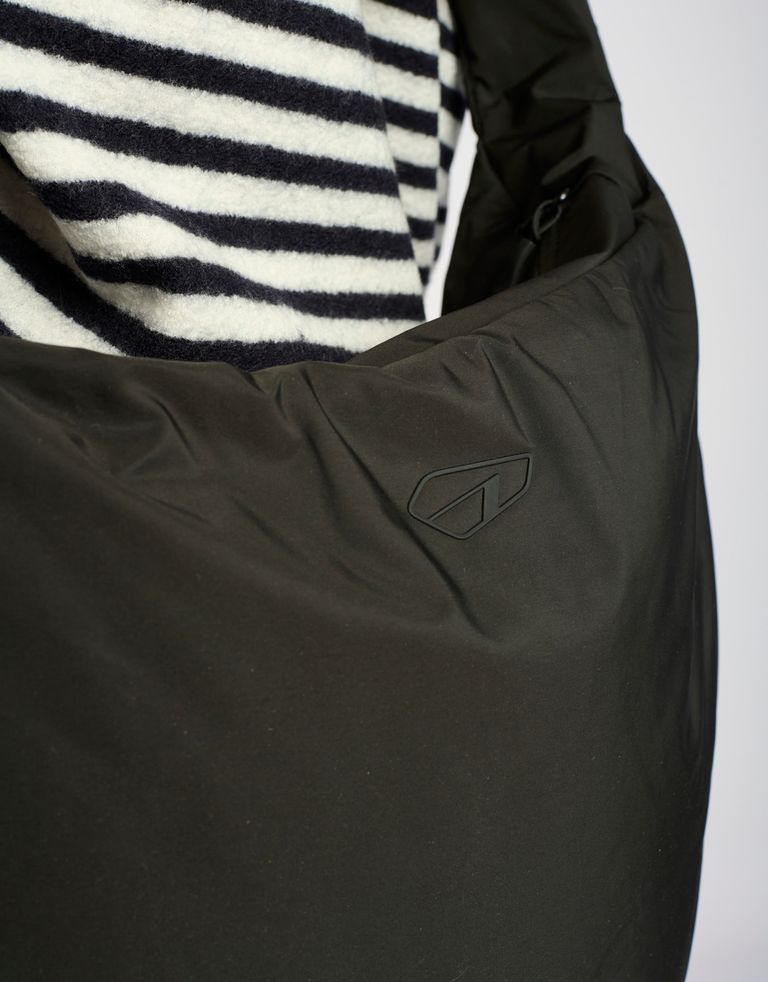 נעלי נשים - Arkk - תיק צד SLING - שחור2