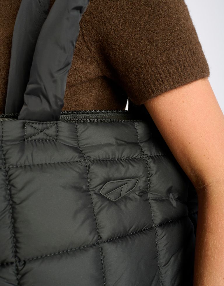 נעלי נשים - Arkk - תיק  PADDED SHOPPER - שחור4