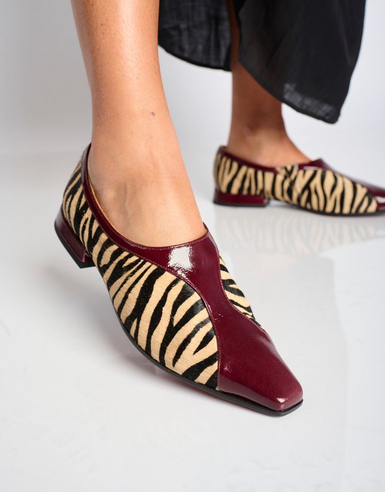 נעלי נשים - Chie Mihara - נעליים שטוחות GIANTE - זברה3