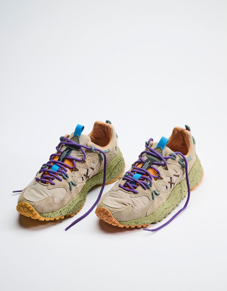 נעלי נשים - Flower Mountain - סניקרס זמש ובד YMABUSHI - אפור חום1