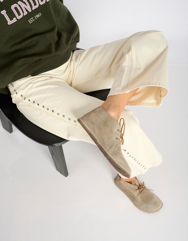 נעלי נשים - El Naturalista - נעלי זמש BARE - אפור חום1