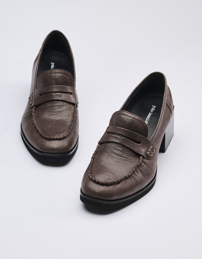 נעלי נשים - Yuko Imanishi - נעלי מוקסין RIRI - חום2