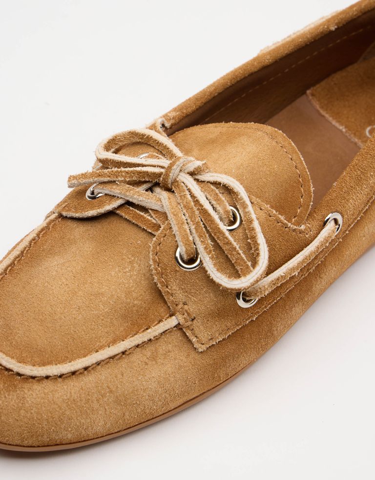 נעלי נשים - Jeffrey Campbell - נעלי מוקסין זמש BOAST - קאמל4