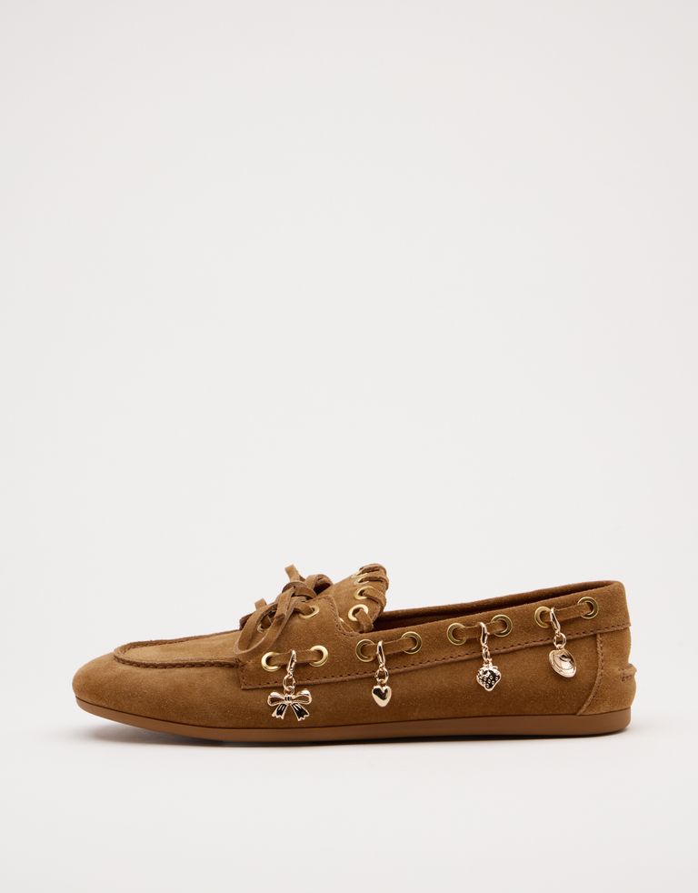 נעלי נשים - Jeffrey Campbell - מוקסינים BOAST קישוטים - קאמל4