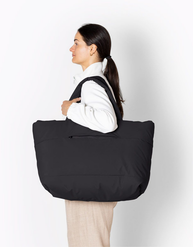 נעלי נשים - Ucon Acrobatics - תיק צד גדול OLIVIA - שחור2