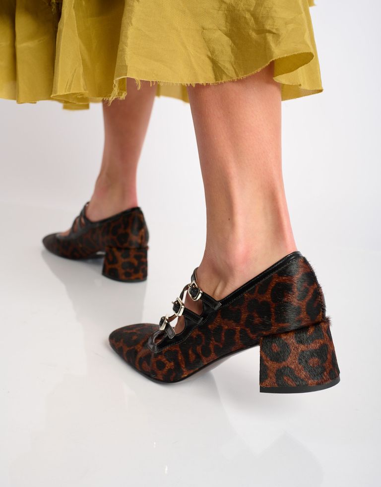 נעלי נשים -  - נעלי סירה עם הדפס CARDIFF - נמר4