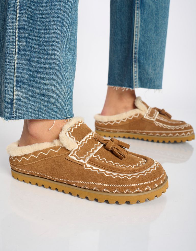 נעלי נשים -  - כפכפי זמש MERAK - קאמל2