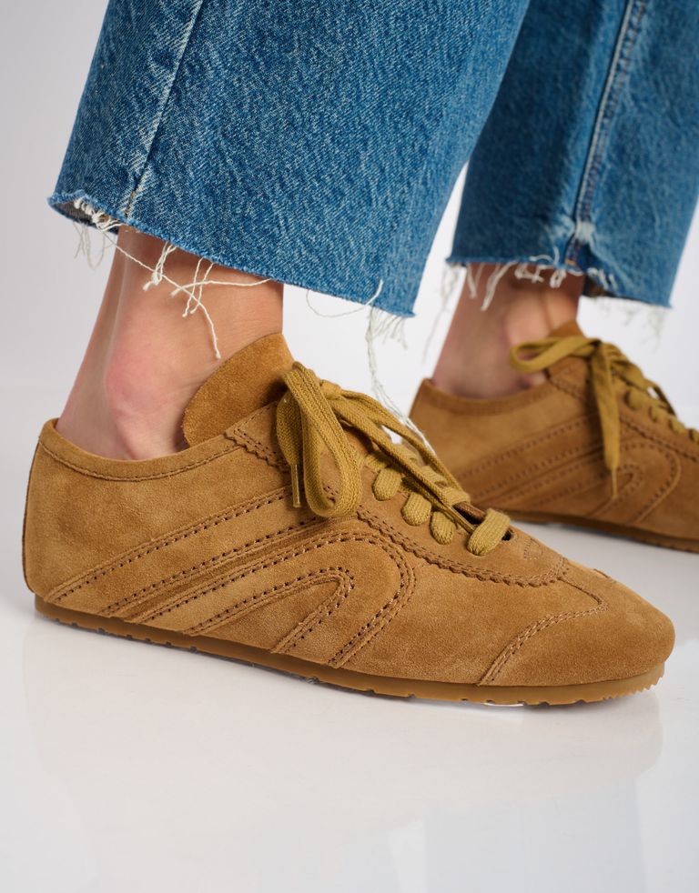 נעלי נשים - Jeffrey Campbell - סניקרס זמש ALETA - קאמל3