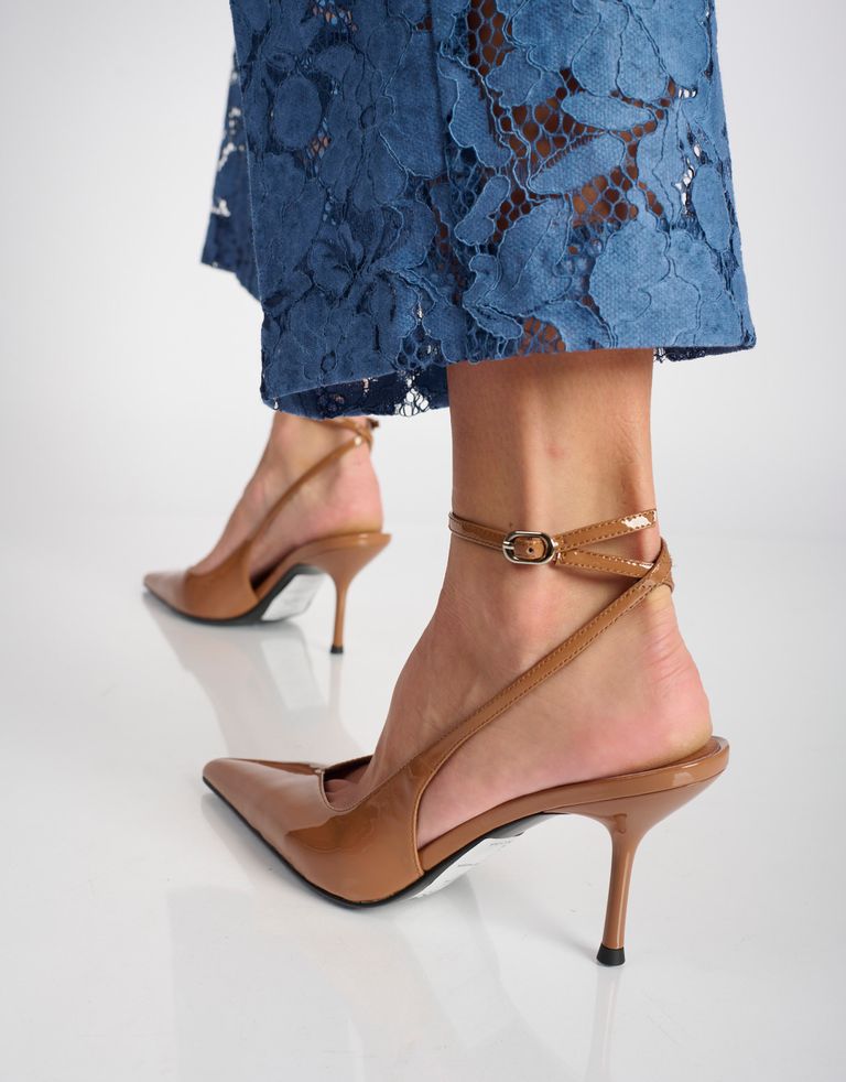 נעלי נשים - Jeffrey Campbell - נעלי סירה לק EXECUTIVE - בז'4