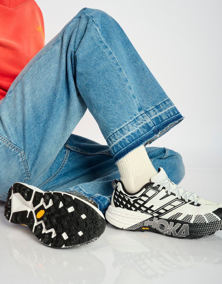 נעלי גברים - Hoka - סניקרס 2 SPEEDGOAT - לבן   שחור3