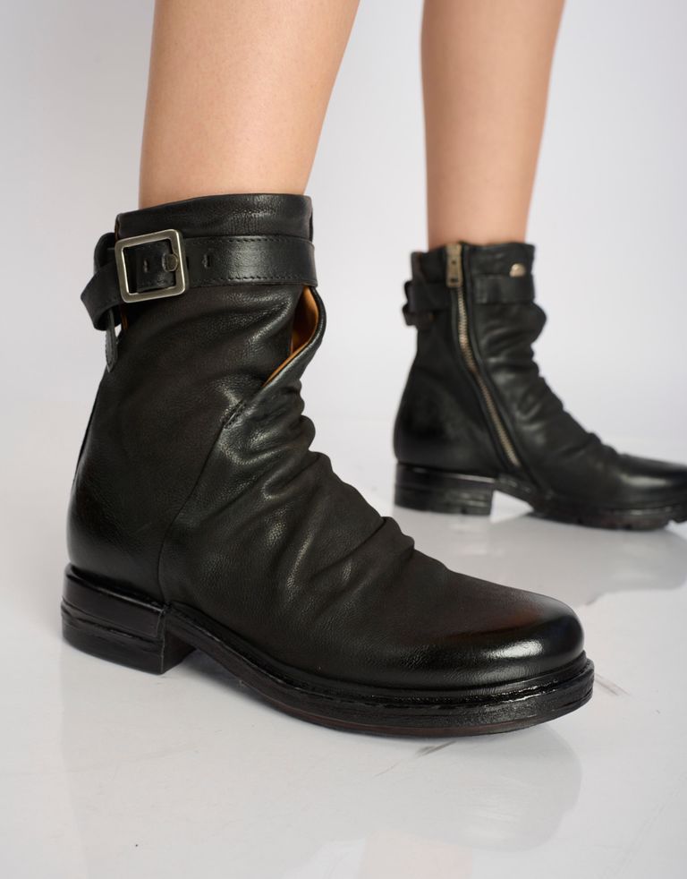 נעלי נשים - A.S. 98 - מגפוני עור ARCHE - שחור2