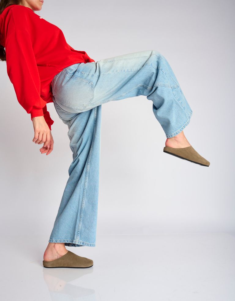 נעלי נשים - Jeffrey Campbell - כפכפי זמש CONTENT - אפור חום1