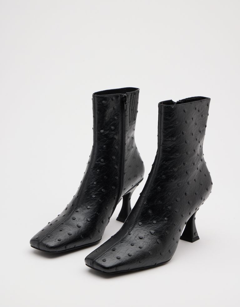 נעלי נשים - Jeffrey Campbell - מגפונים  CHEKMATE נקודות - שחור3