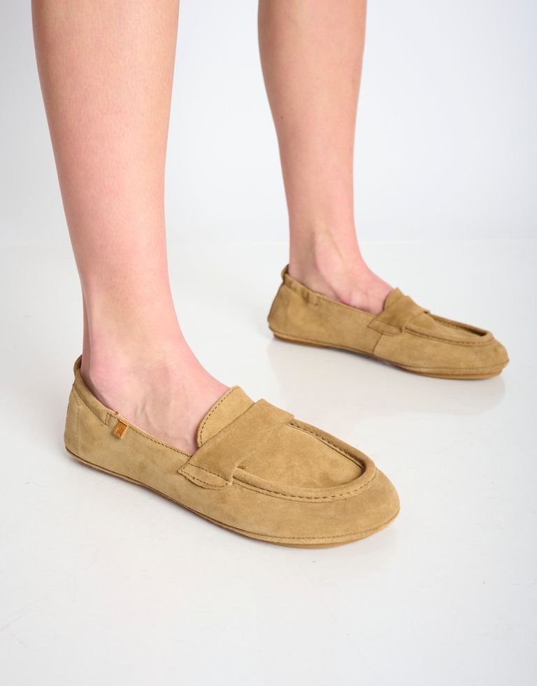 נעלי נשים - El Naturalista - מוקסינים מזמש ESSENSE - חום בהיר4