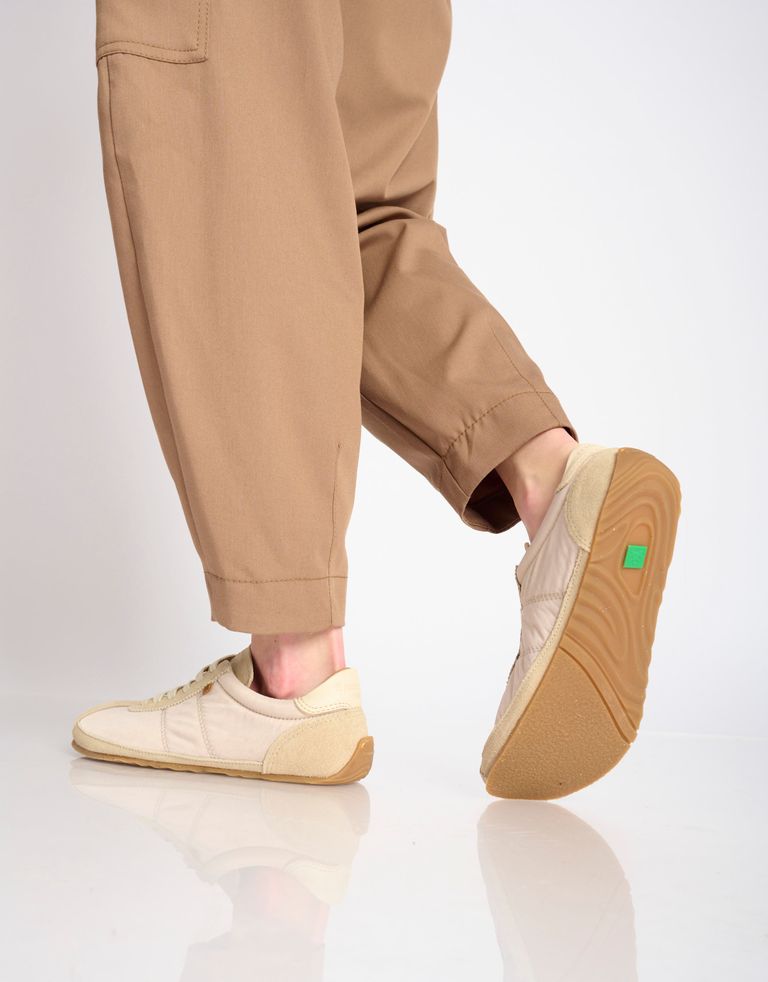 נעלי נשים - El Naturalista - סניקרס ניילון וזמש ONDINA - אופוויט3